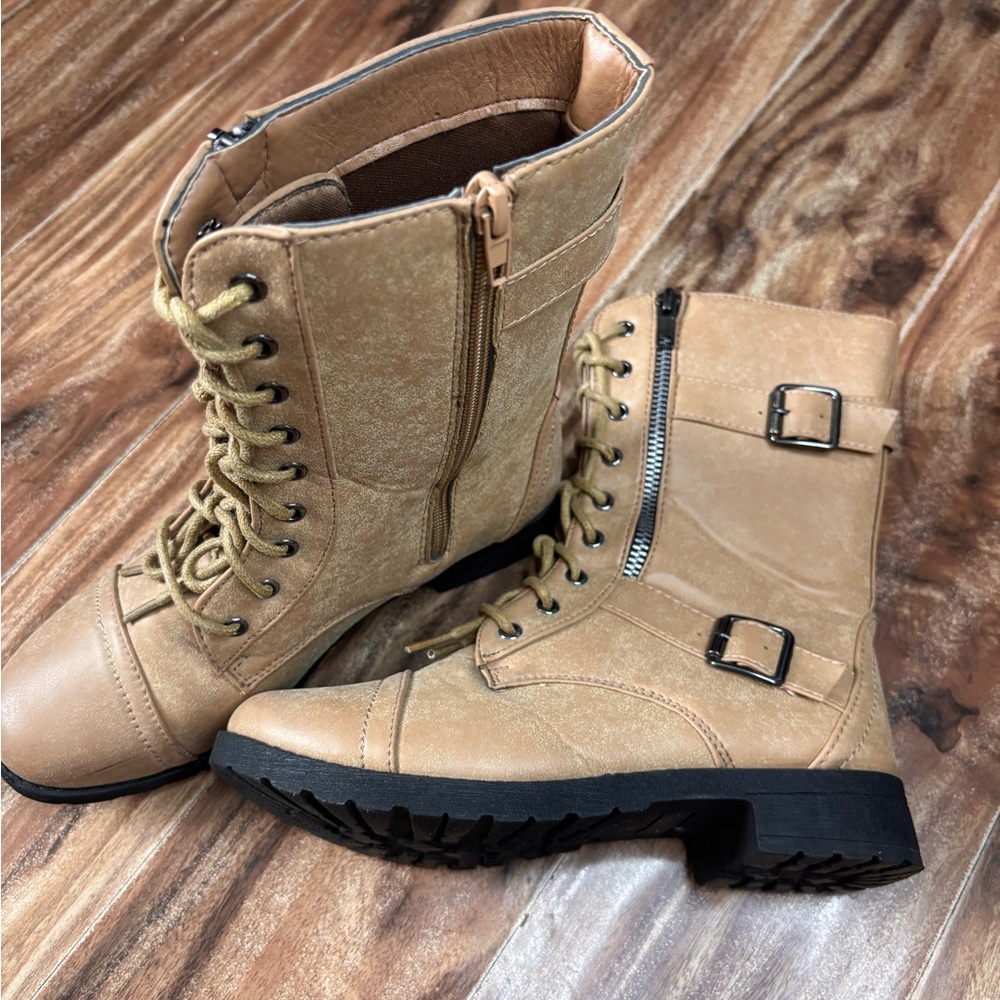 Women's Tan Lace-Up Ankle Boots